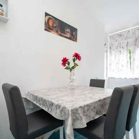 With Wifi - 22991 Apartment *