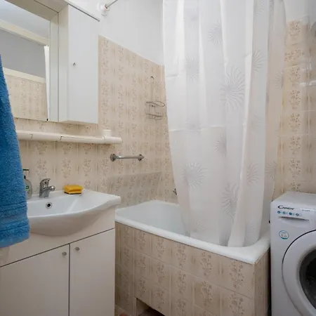 With Wifi - 22991 자다르